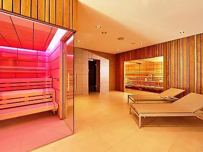 فندق Koenigshof (adults Only) جارمش بارتنكيرشن